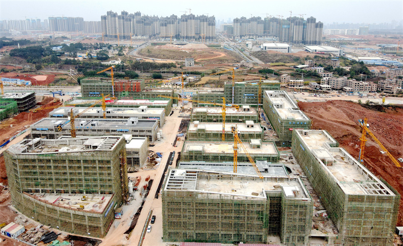 /QJ_941030991909.jpg 交易中心全面封頂.jpg